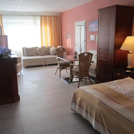 Ξενοδοχείο με διαμερίσματα Boardinghouse 4*