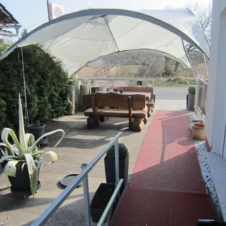 Boardinghouse Ξενοδοχείο με διαμερίσματα Wittenberg