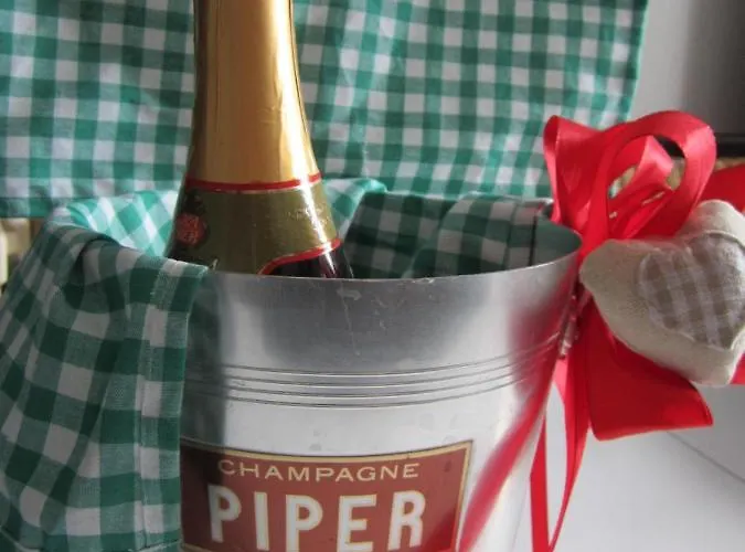 Apart-hotel Boardinghouse